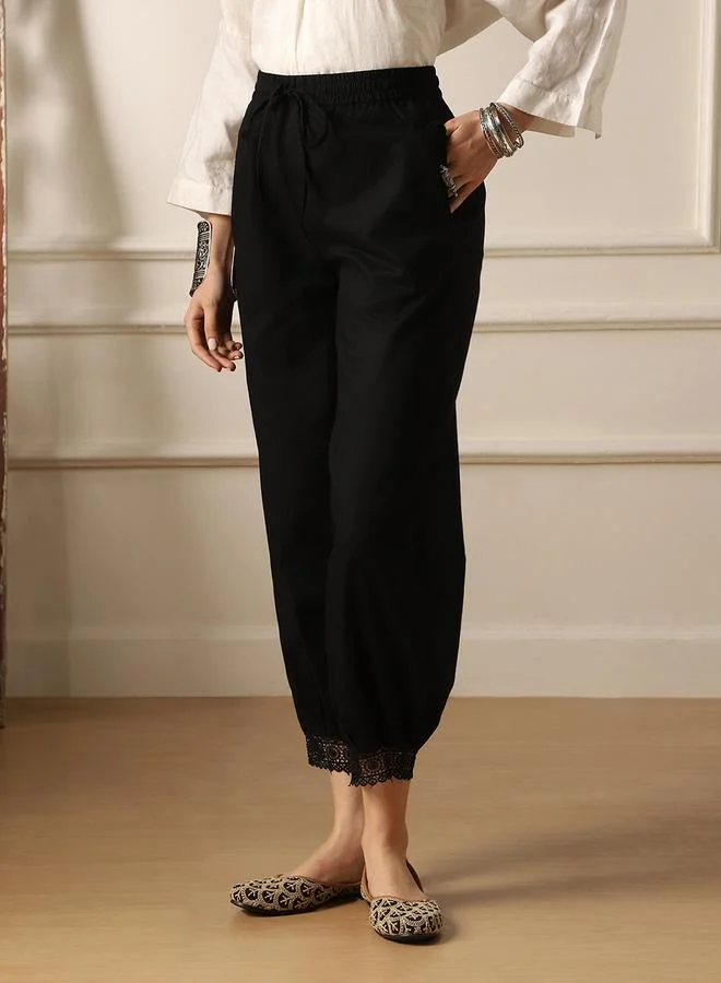 globus Women Black Lace Trim Relaxed Fit Pants